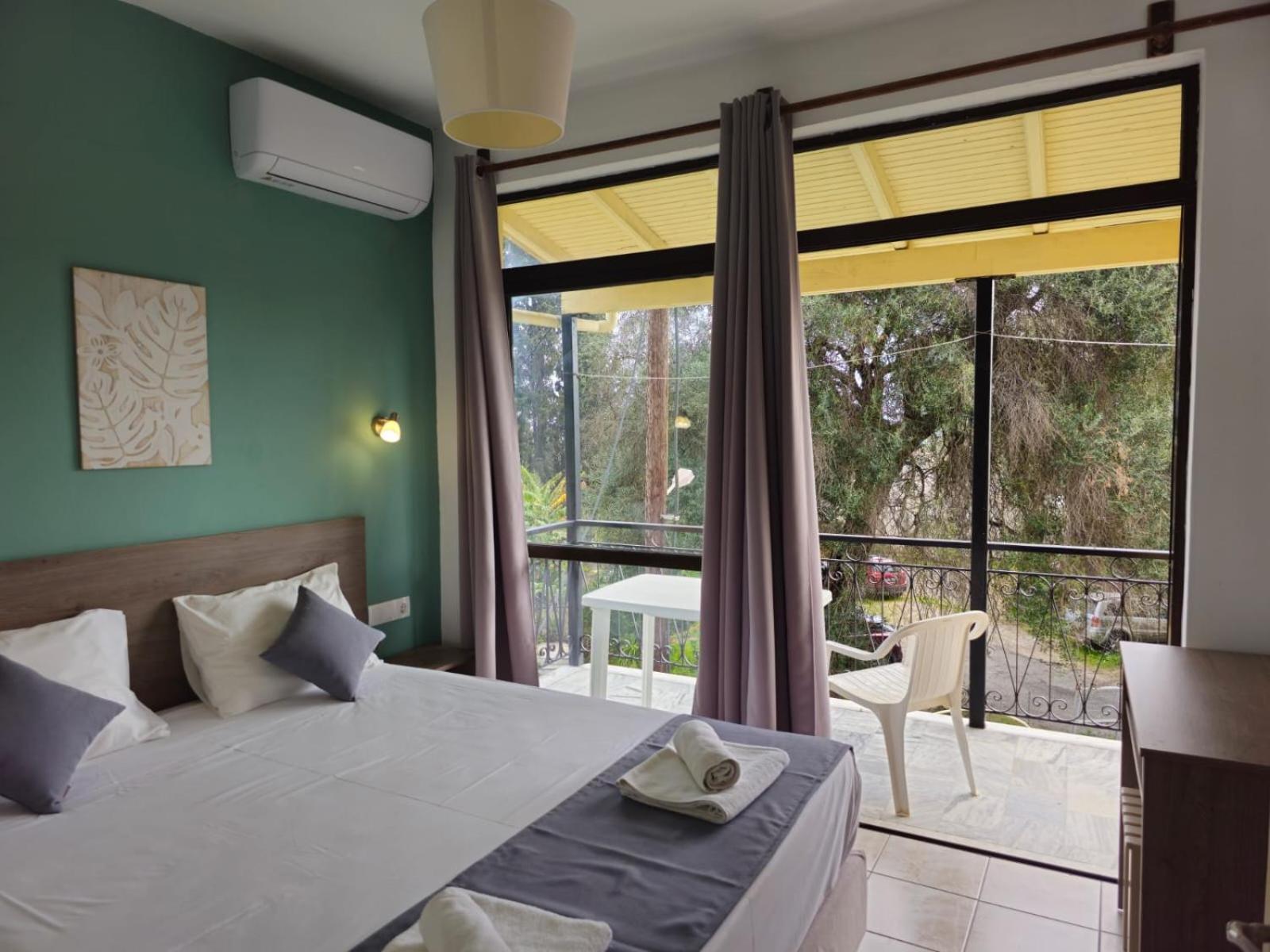 Gardelis Gardens Apartment Benitses  Room photo